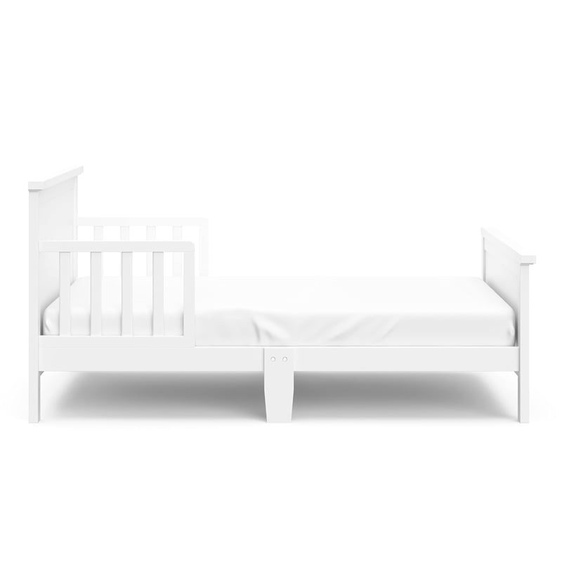Stork Craft USA Graco Bailey Wood Toddler Bed in White Finish