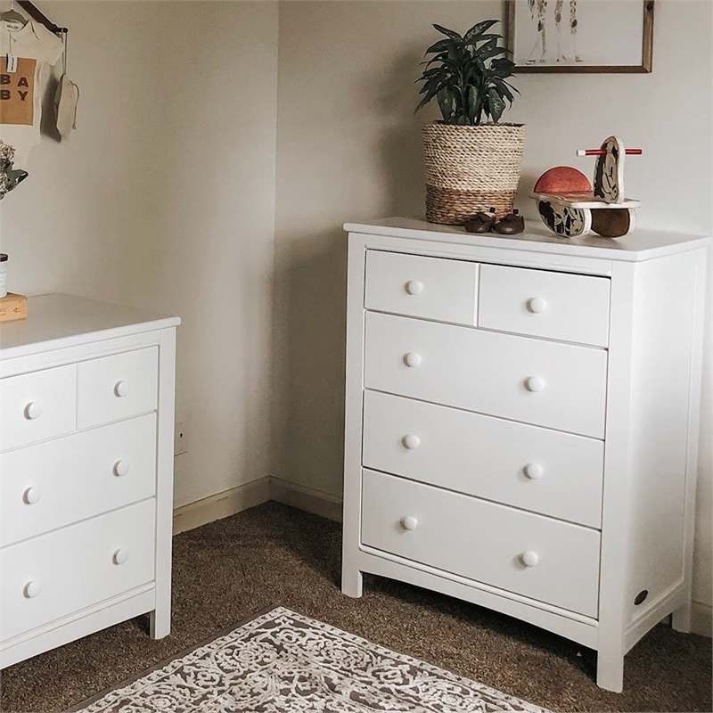 Stork Craft USA Graco Benton 4-Drawer Wood Chest in White Finish