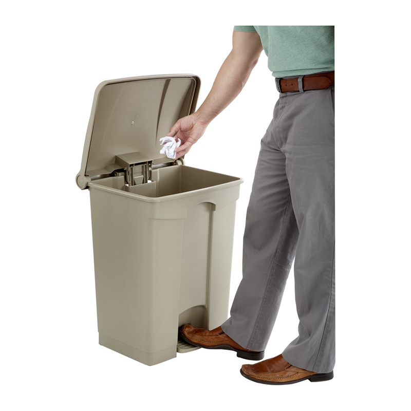 Scranton & Co 17 Gallon Plastic Receptacle in Beige