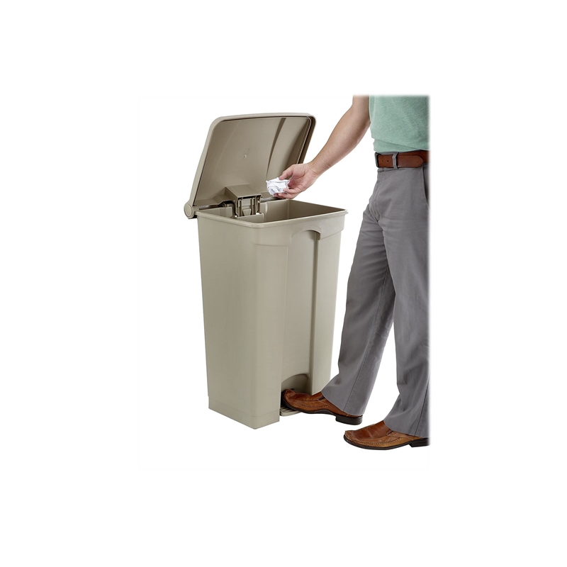 Scranton & Co 23 Gallon Plastic Receptacle in Beige