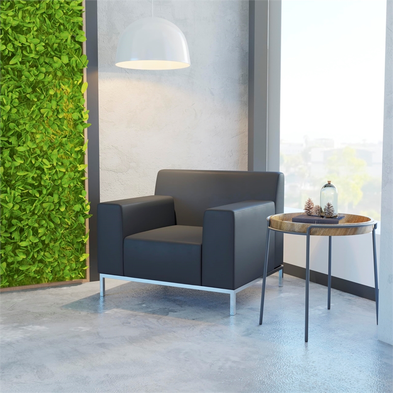 Scranton & Co Contemporary Chair in Black