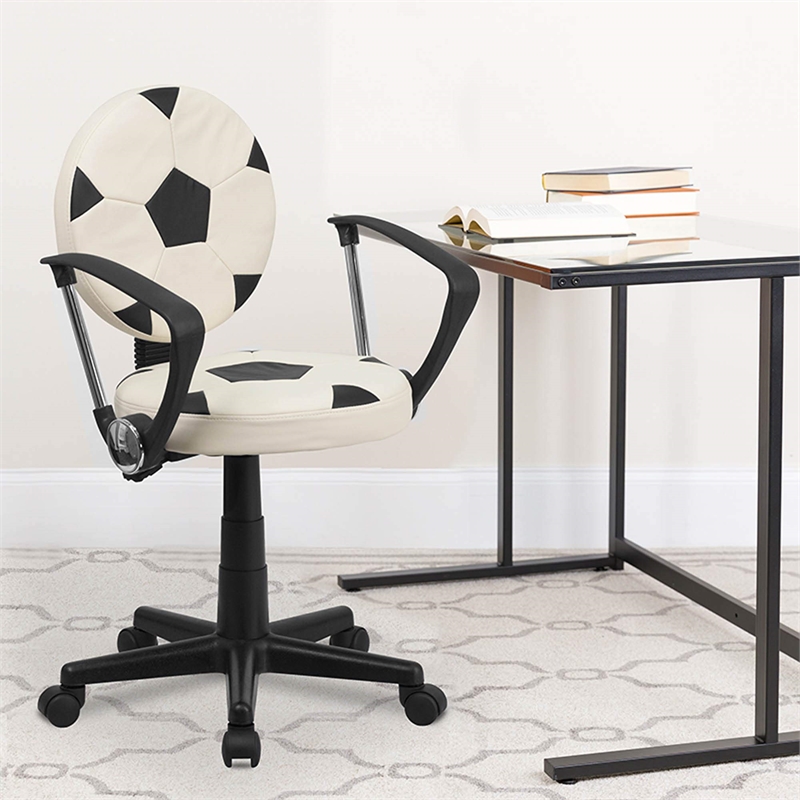 Scranton & Co Office Swivel Chair with Arms in Black and White
