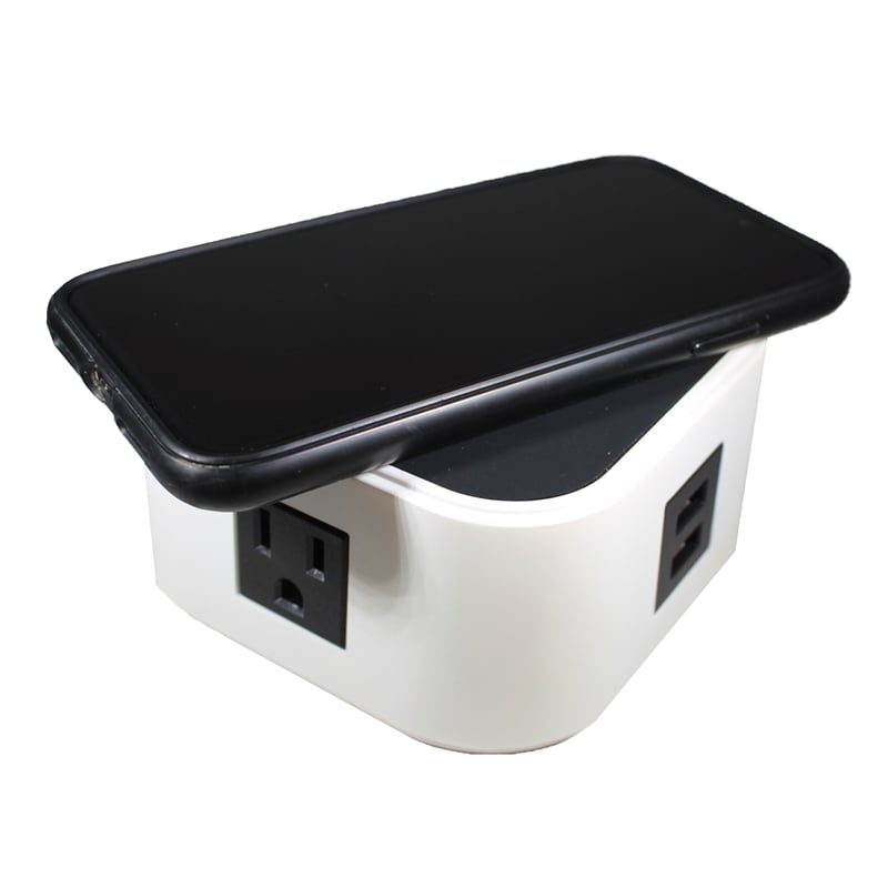 Scranton & Co Quad Power Station with Wireless Charging in White