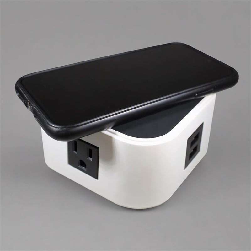 Scranton & Co Quad Power Station with Wireless Charging in White