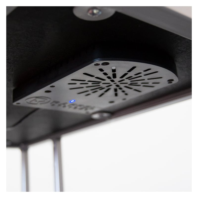Scranton & Co Wireless Distance Charger with 10W Power in Black