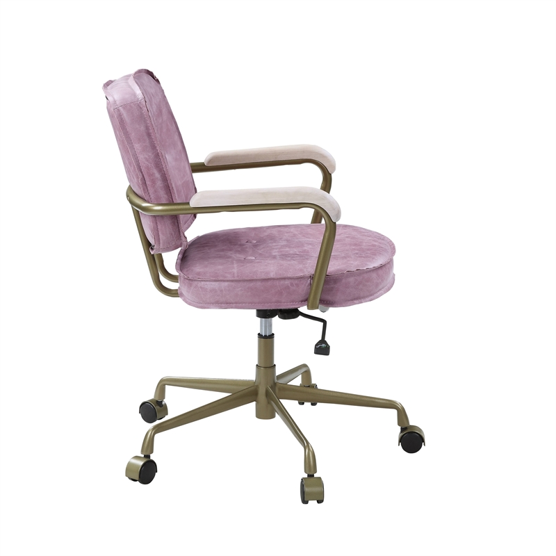 Scranton & Co Office Chair with Wooden Armrests in Pink Top Grain Leather