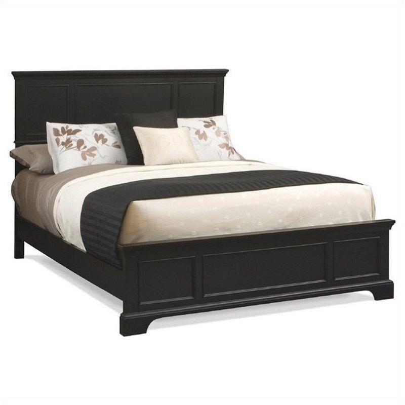 Hawthorne Collections Traditional Wood King Panel Bed in Black