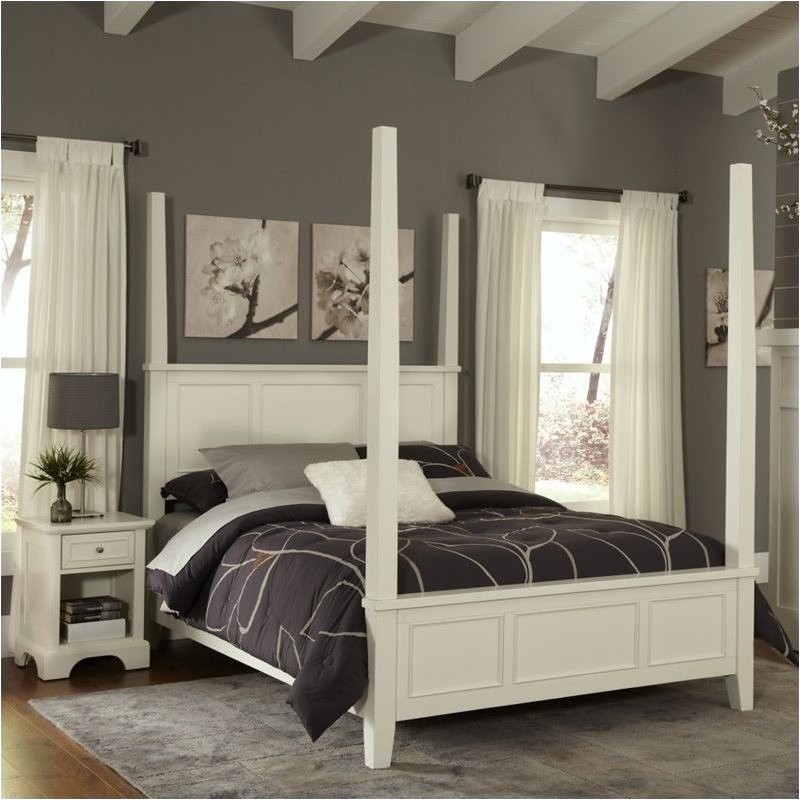 Hawthorne Collections 2 Piece King Poster Bedroom Set In White