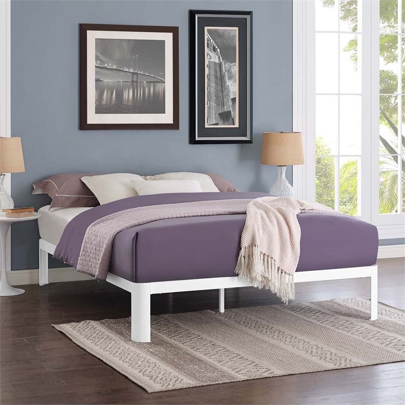 Hawthorne Collections Modern Metal Full Platform Bed in White