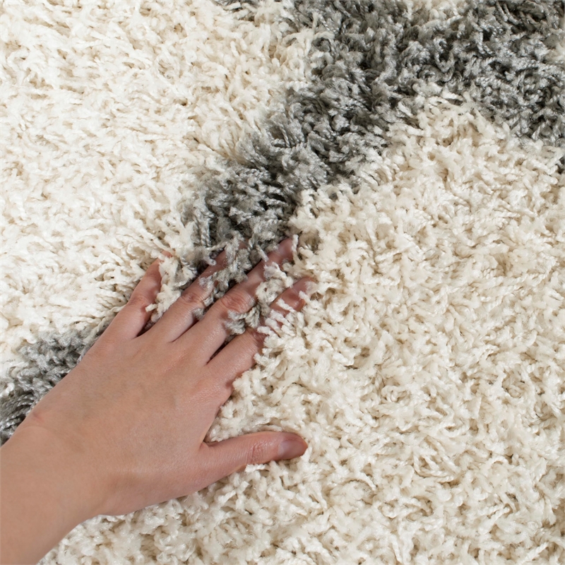 Hawthorne Collections Ivory Shag Rug - 8' x 10'