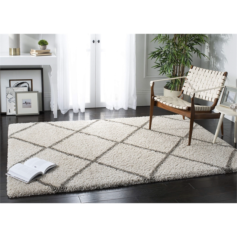 Hawthorne Collections Ivory Shag Rug - 8' x 10'