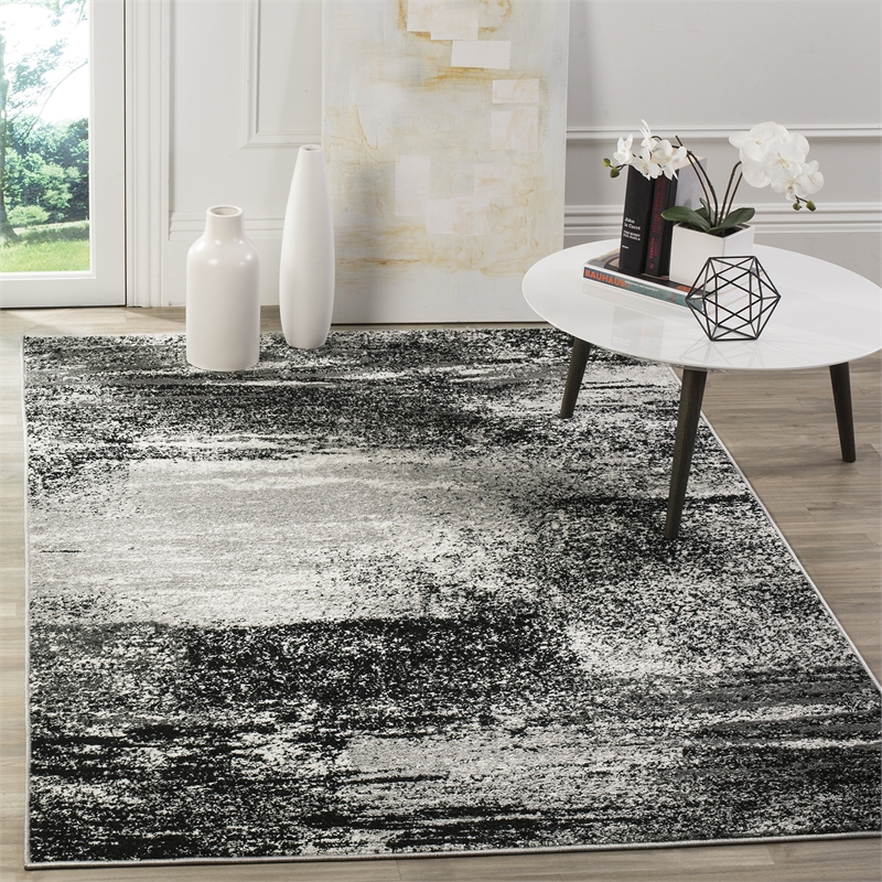 Hawthorne Collection Silver Area Rug - 4' x 6'