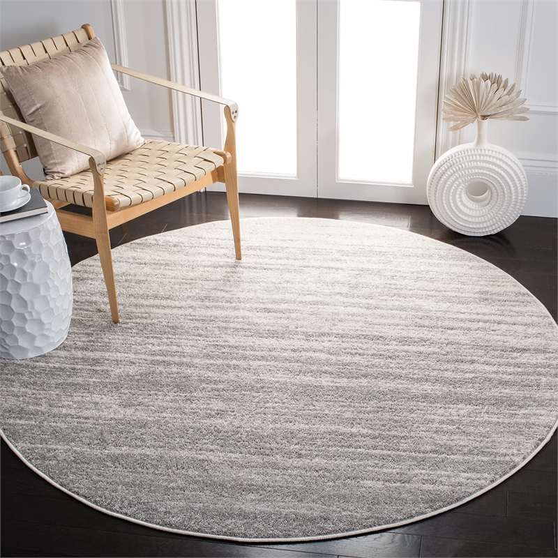 Hawthorne Collection 4' Round Power Loomed Rug