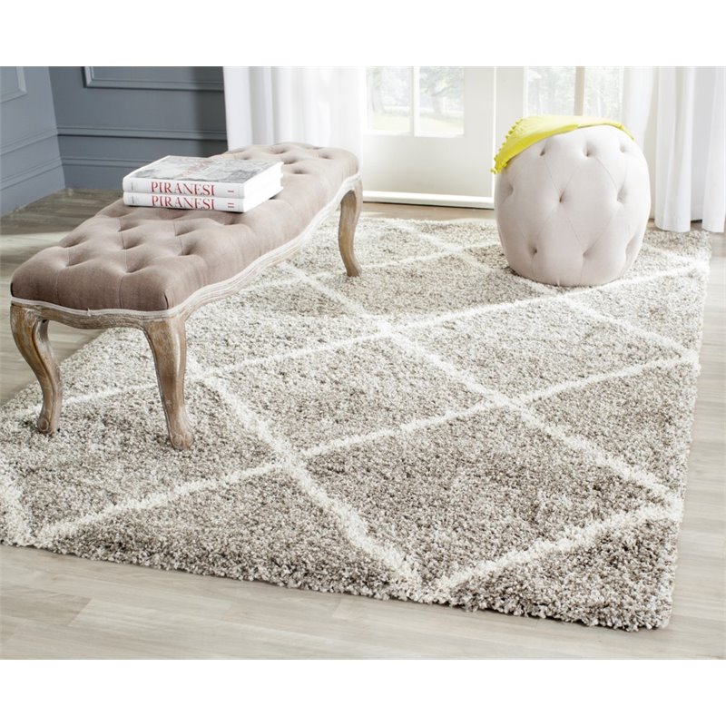 Hawthorne Collection 6' X 9' Power Loomed Rug in Gray and Ivory