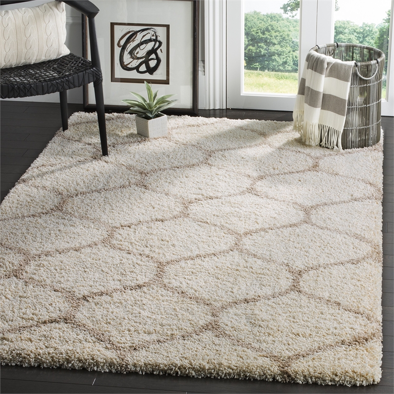 Hawthorne Collection 4' X 6' Rug in Ivory and Beige
