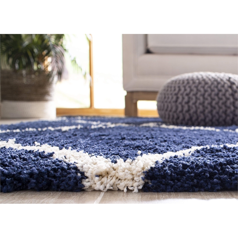 Hawthorne Collection 2' X 3' Rug in Navy and Ivory
