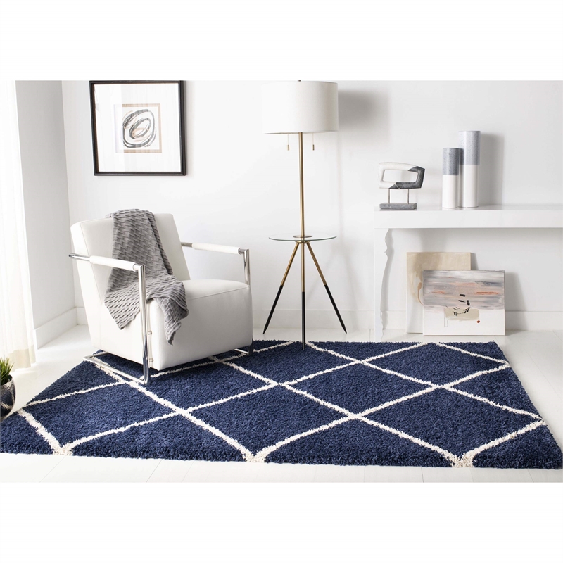 Hawthorne Collection 2' X 3' Rug in Navy and Ivory