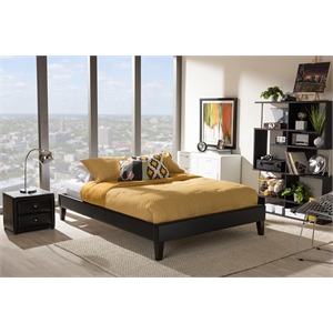 Hawthorne Collection Full Bed in Black