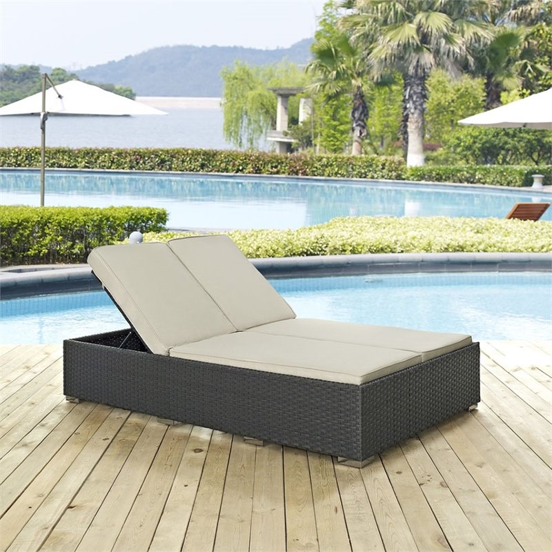 Hawthorne Collection Patio Double Chaise Lounge in Chocolate and Beige