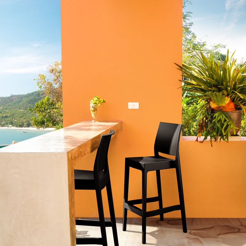 Hawthorne Collections Resin 29.5