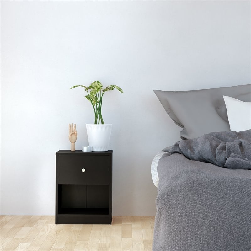 4 Piece Modern Engineered Wood Dresser and Nightstand Bedroom Set in Black