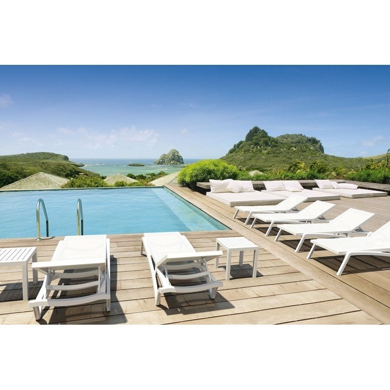 Home Square 2 Piece Square Resin Patio Side Table Set in White