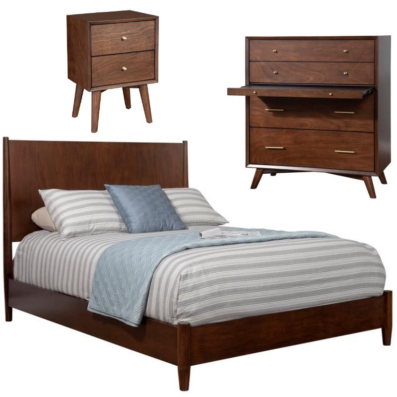 Home Square 3 Piece Set with Nightstand King Panel Bed & Accent Chest in Walnut
