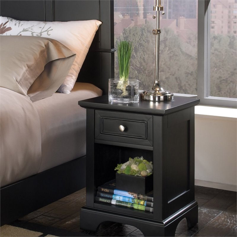 Home Square 3-Piece Set with Bedford 4-Drawer Chest & King Bed & Nightstand