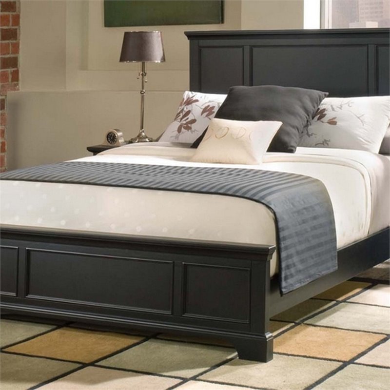 Home Square 2-Piece Set with Bedford 4-Drawer Chest and King Bed in Black