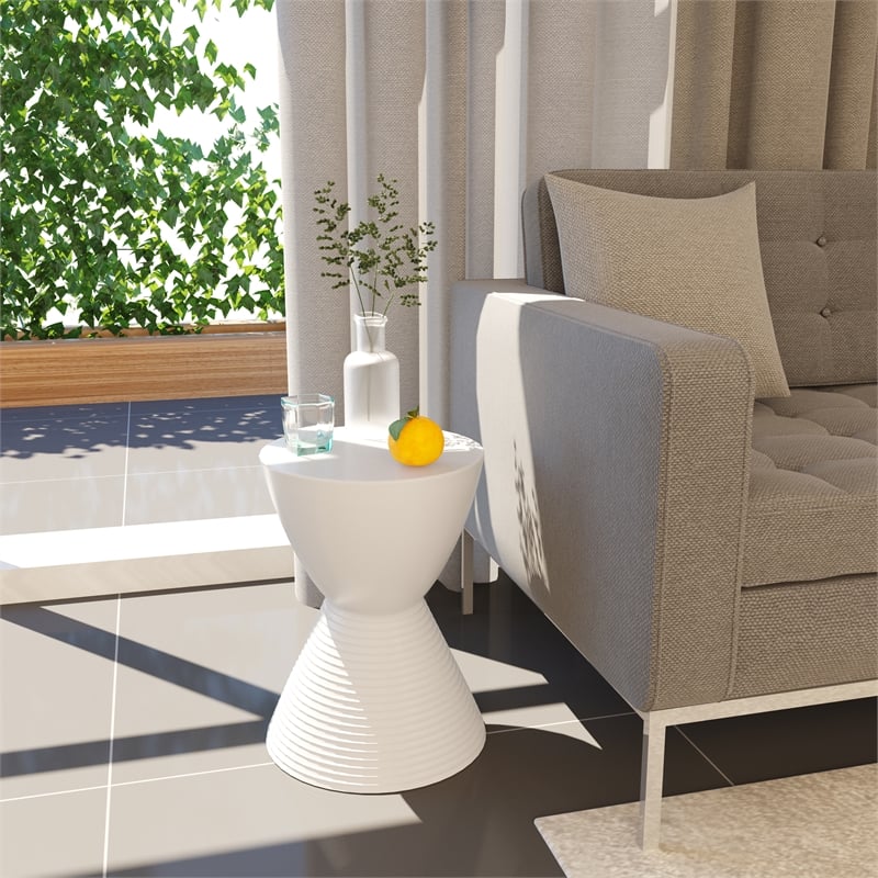 Home Square Modern Plastic Ribbed Round End Table in White - Set of 2
