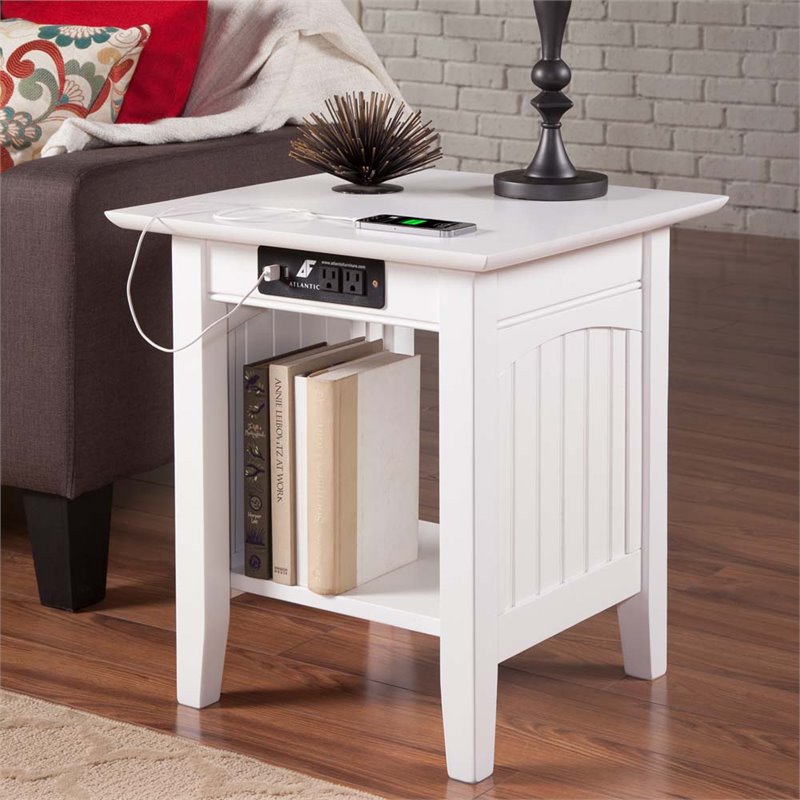 Home Square Solid Hardwood End Table in White Finish - Set of 2