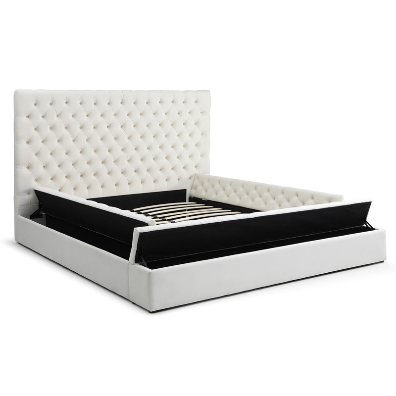 Home Square 2-Piece Set with Platform King Bed and 5 Drawer Chest in Cream