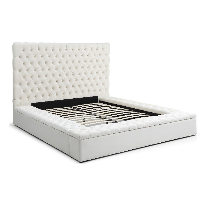 Home Square 2-Piece Set with Platform King Bed and 5 Drawer Chest in Cream