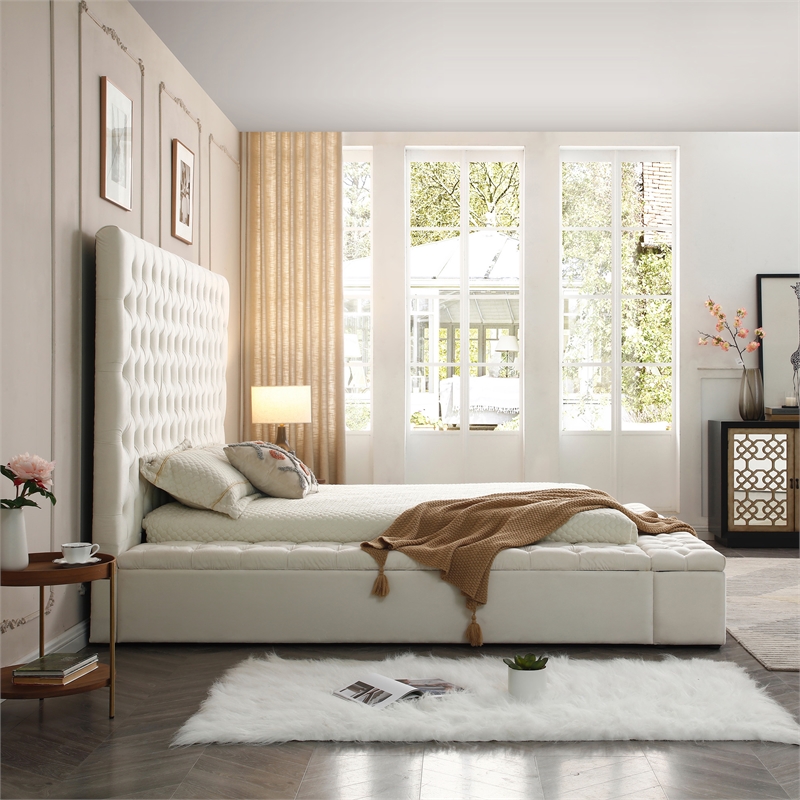 Home Square 2-Piece Set with Platform King Bed and 5 Drawer Chest in Cream