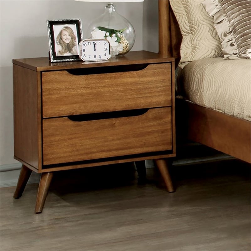 Home Square Set of 3 Wood King Platform Bed and 2 2-Drawer Nightstands in Oak