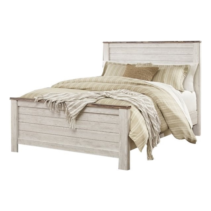 Home Square Set of 2 Queen Panel Bed & 4-Drawer Door Chest in Whitewash