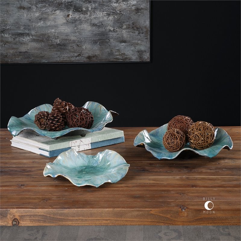 Maklaine 3 Piece Decorative Plate Set in Blue