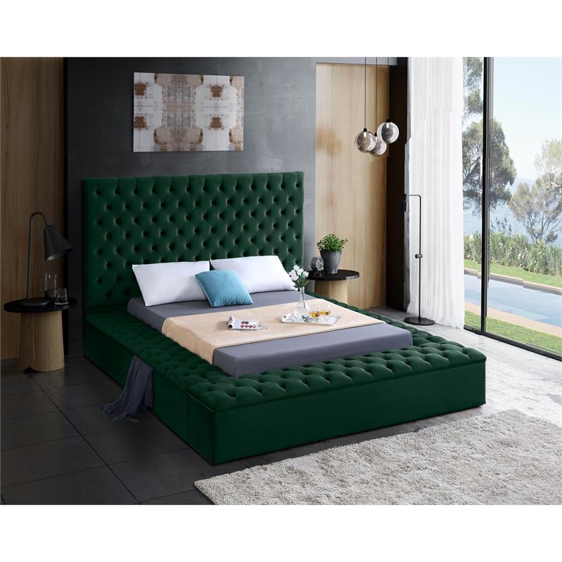 Maklaine Contemporary Solid Wood Tufted Velvet Queen Bed in Green