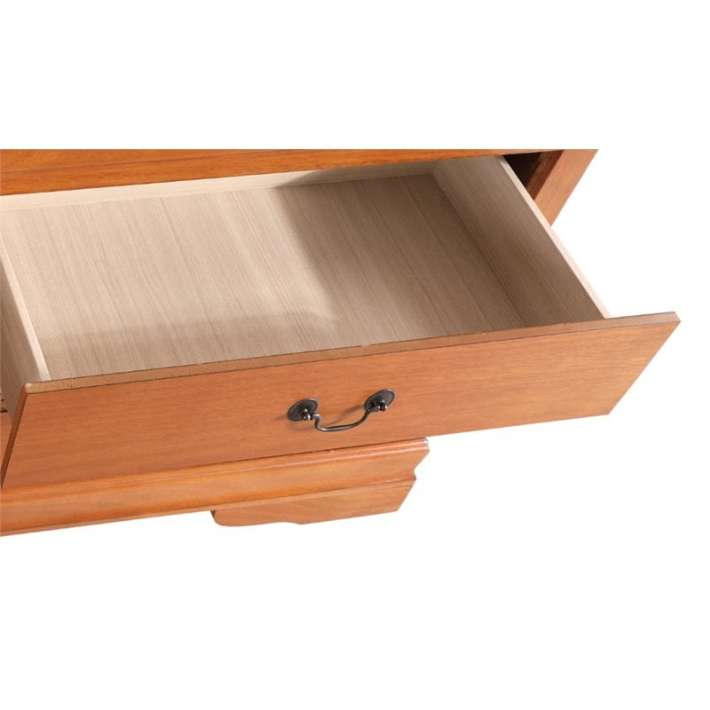 Maklaine Traditional Engineered Wood 6 Drawer Dresser in Oak