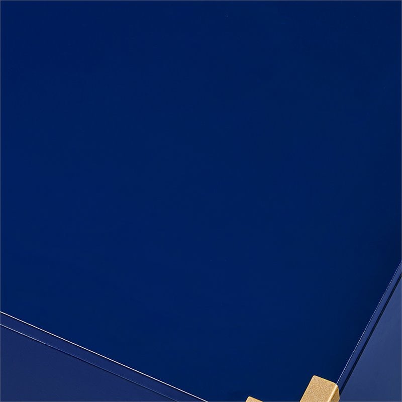 Maklaine Modern / Contemporary 52