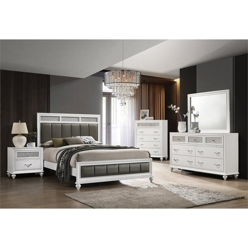 Maklaine 5-piece California King Panel Wood Bedroom Set White and Gray
