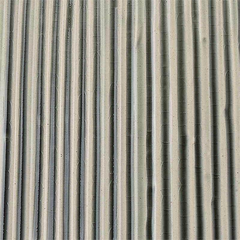 Maklaine Traditional Ceramic & Metal Table Lamp in Gray/Off White