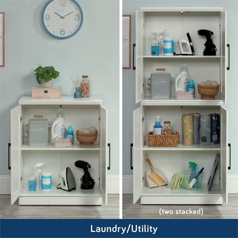 Maklaine Contemporary Base Cabinet in a Glacier White finish