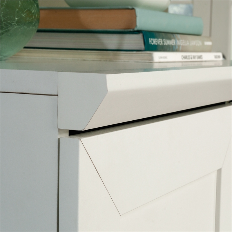 Maklaine Contemporary Base Cabinet in a Glacier White finish