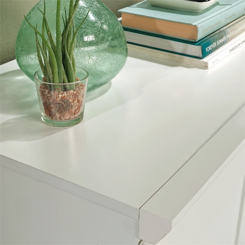 Maklaine Contemporary Base Cabinet in a Glacier White finish