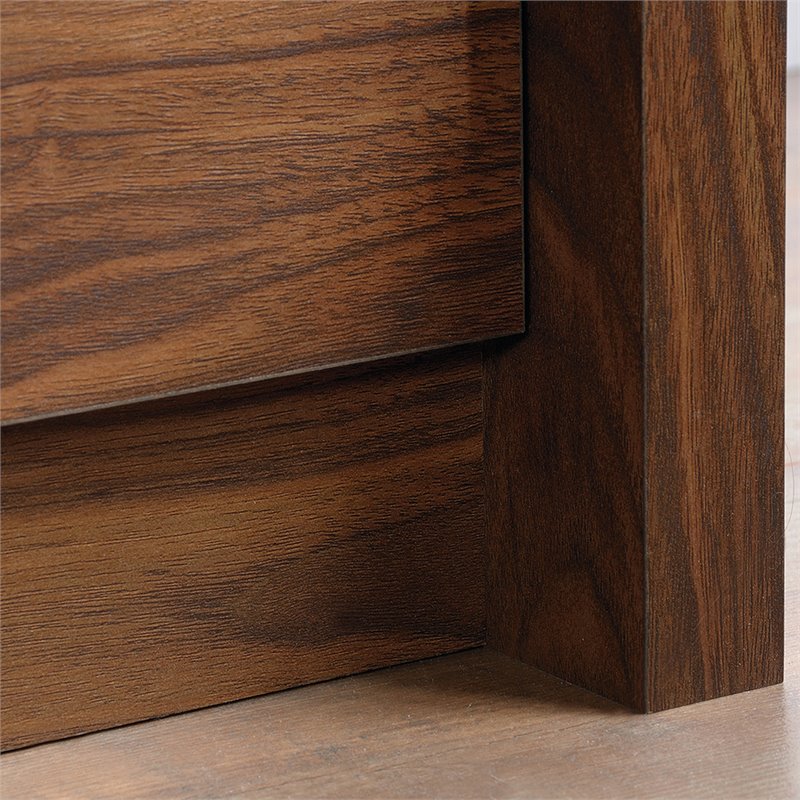 Maklaine Traditional Engineered Wood 4-Drawer Chest in Grand Walnut