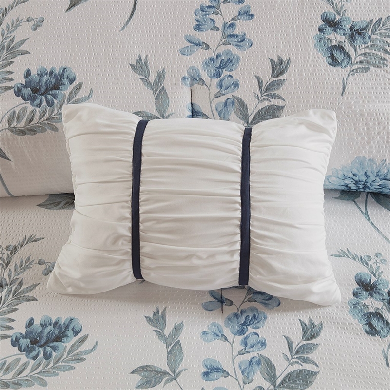 Maklaine 7-Piece Seersucker Comforter Set with Throw Blanket in Blue