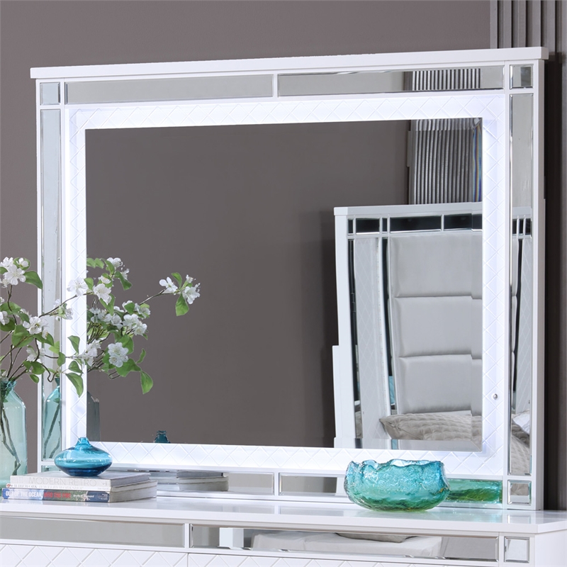 Maklaine Contemporary Wood Trim Frame Mirror in White Finish