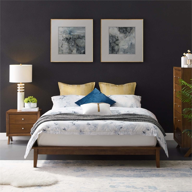 Maklaine Modern / Contemporary Full Mates Platform Bed in Walnut