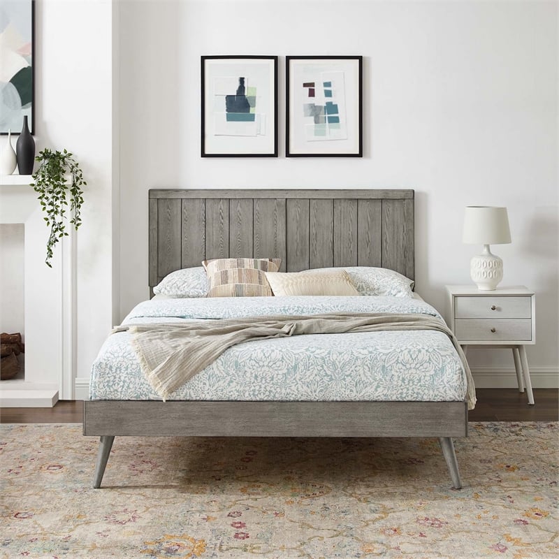 Maklaine Contemporary King Wood Platform Bed with Splayed Legs in Gray